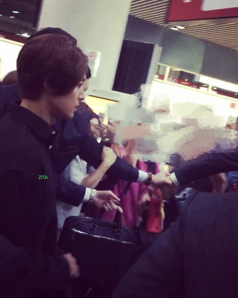 (KHJ in Macau airport 180503 (3